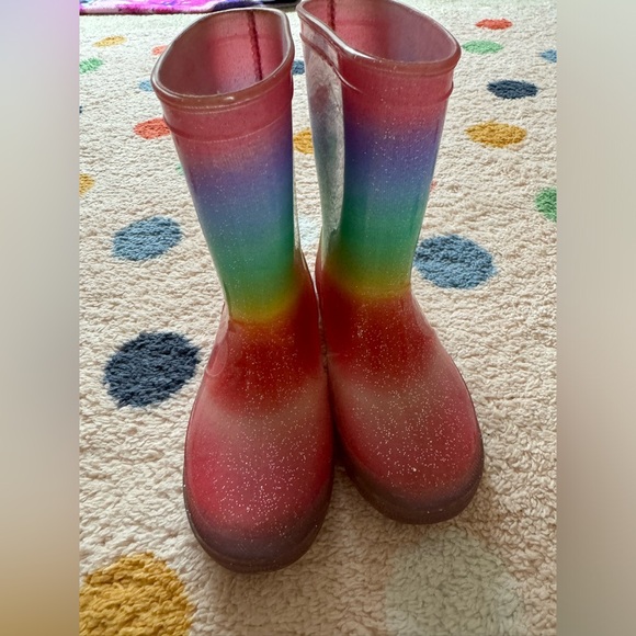 Toddler size 11 rainbow rainboots in very good used condition. - Picture 1 of 5